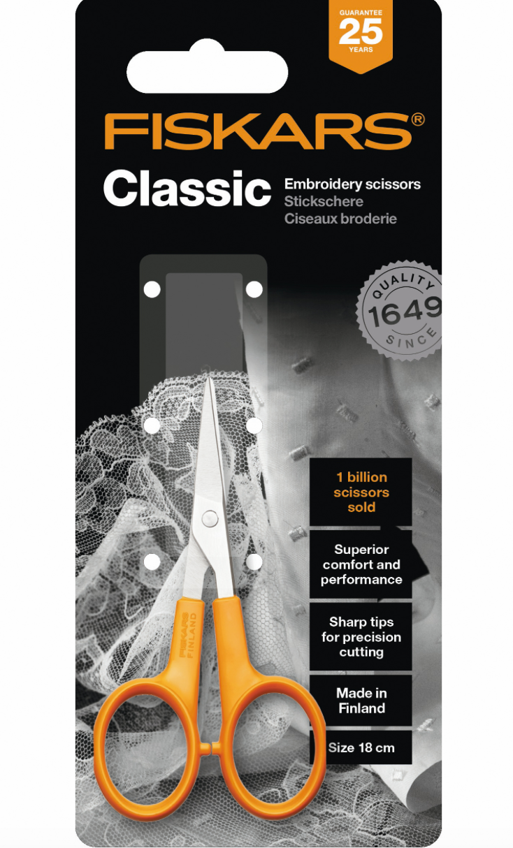 Fiskars Classic Needlework Straight 10cm
